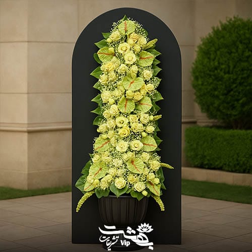 تاج گل ختم مصنوعی با روبان تسلیت و طراحی حرفهای تاج گل ختم مصنوعی با روبان تسلیت و طراحی حرفهای